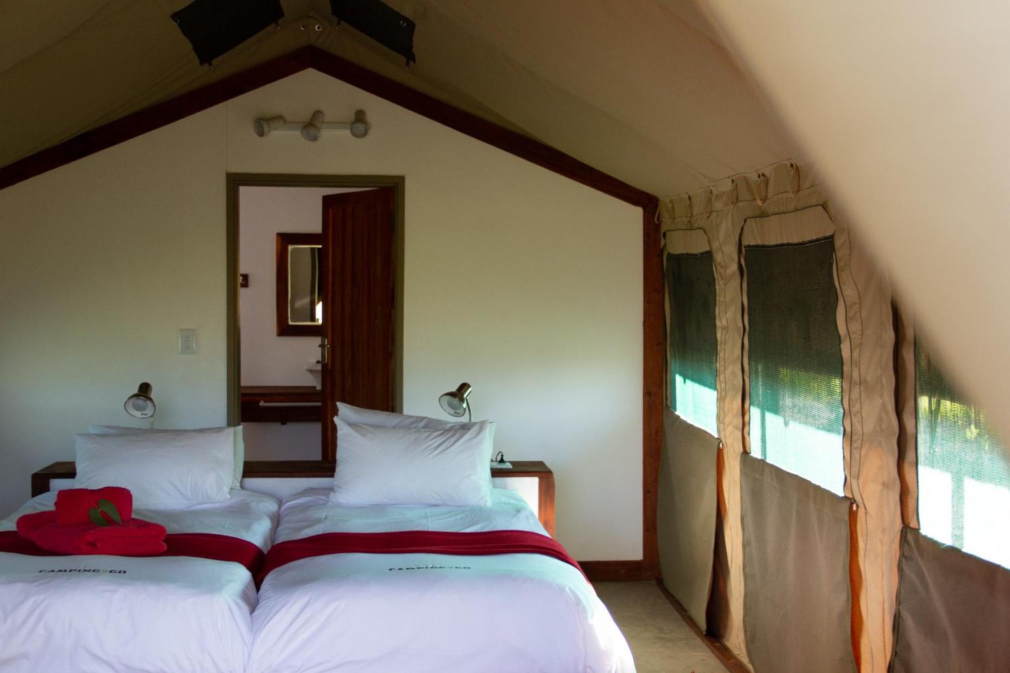 Etosha Safari Camping2Go Okaukuejo Kamer foto